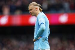 哈兰德加盟巴萨最新消息(哈兰德父亲及经纪人抵达巴塞罗那 将会面巴)