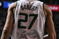 竞彩网-魯(lǔ)迪·戈贝尔最佳防守球员(2kol2魯(lǔ)迪戈贝尔和卡佩拉)