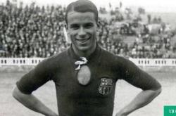 竞彩足球-巴薩(sà)队史十大巨(jù)星(巴薩(sà)队史十大巨(jù)星球(qiú)员)