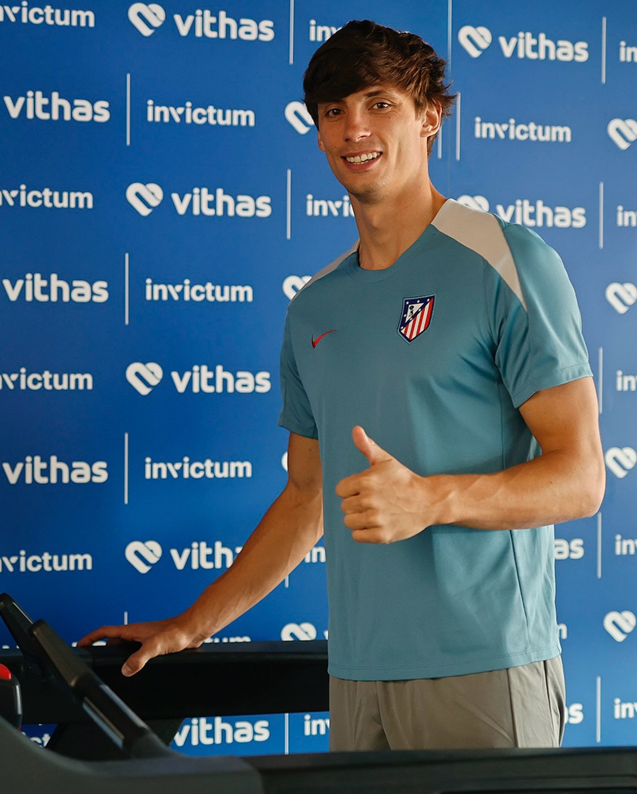 马德里竞技足球俱乐部全称(马德里竞技足球俱乐部球场)