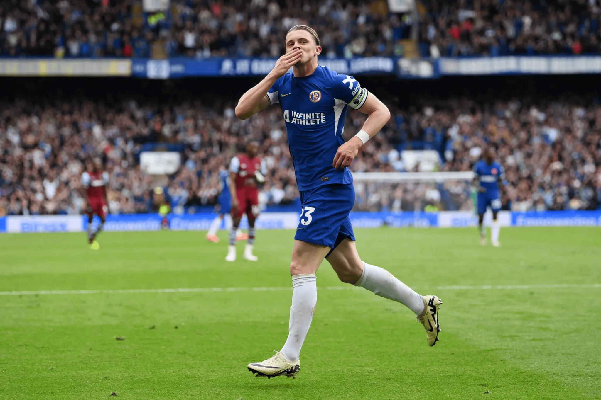 加拉格尔跑动(拉加·拉格纳尔)