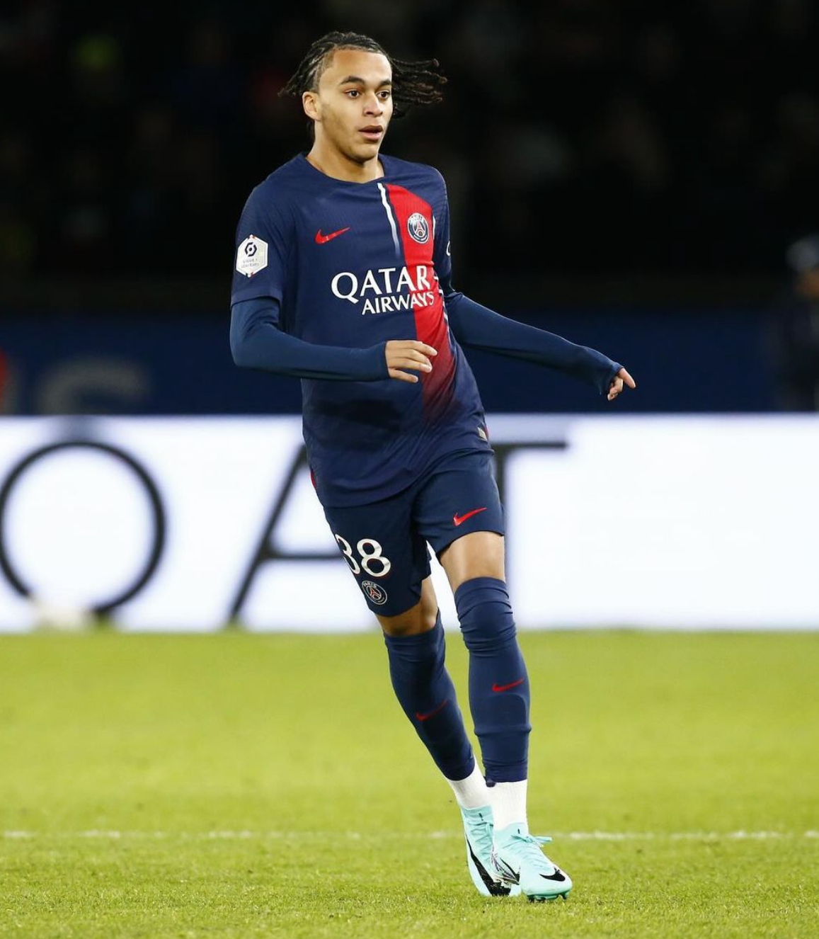 姆巴佩是什么位置(姆巴佩是在哪个球队)