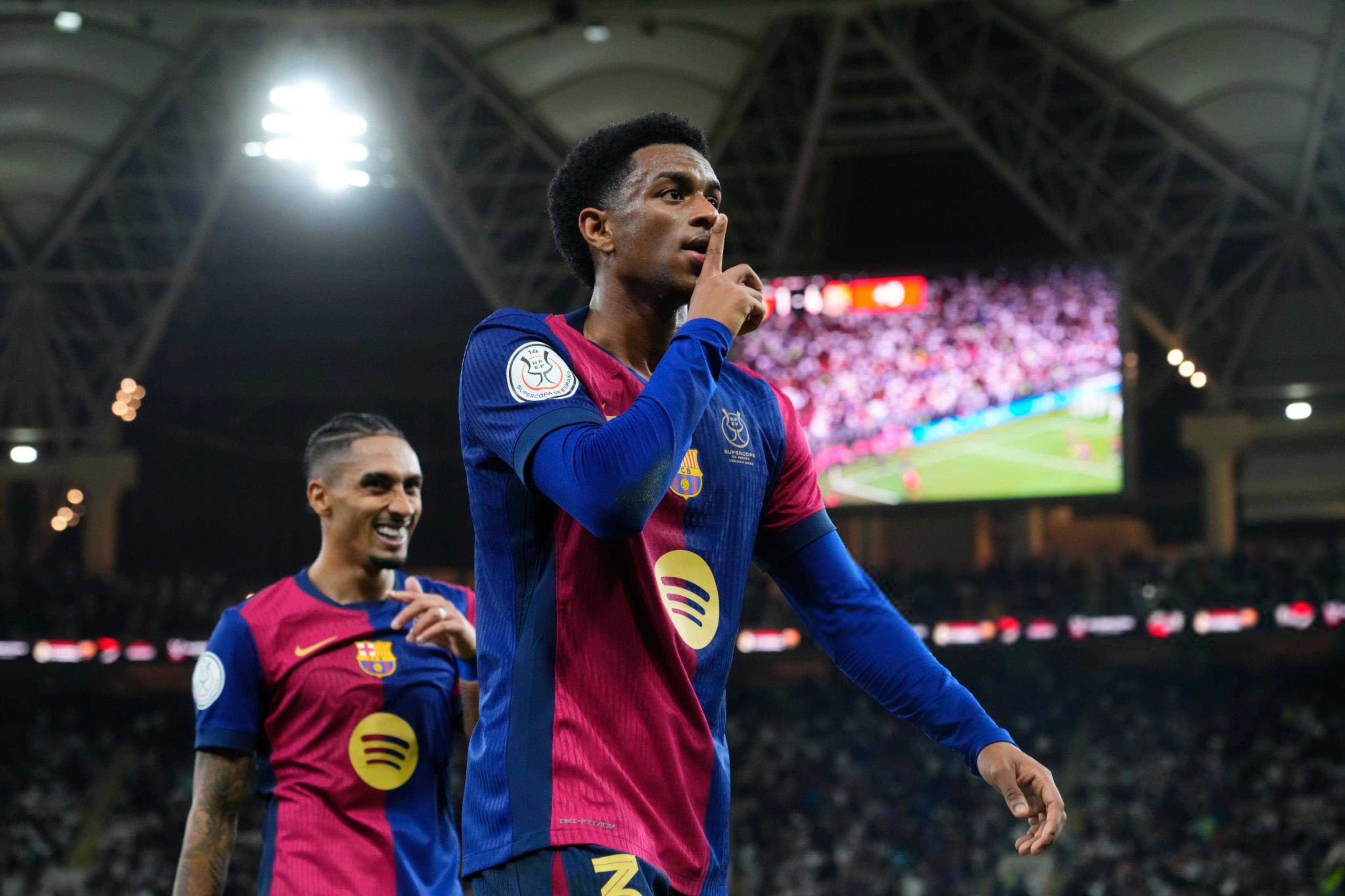 关于巴萨球员名单队拉菲尼亚的信息