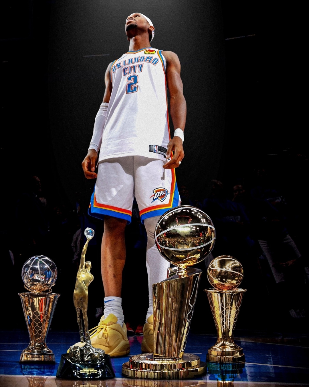 包含谢伊·吉尔杰斯-亚历山大签名鞋的词条