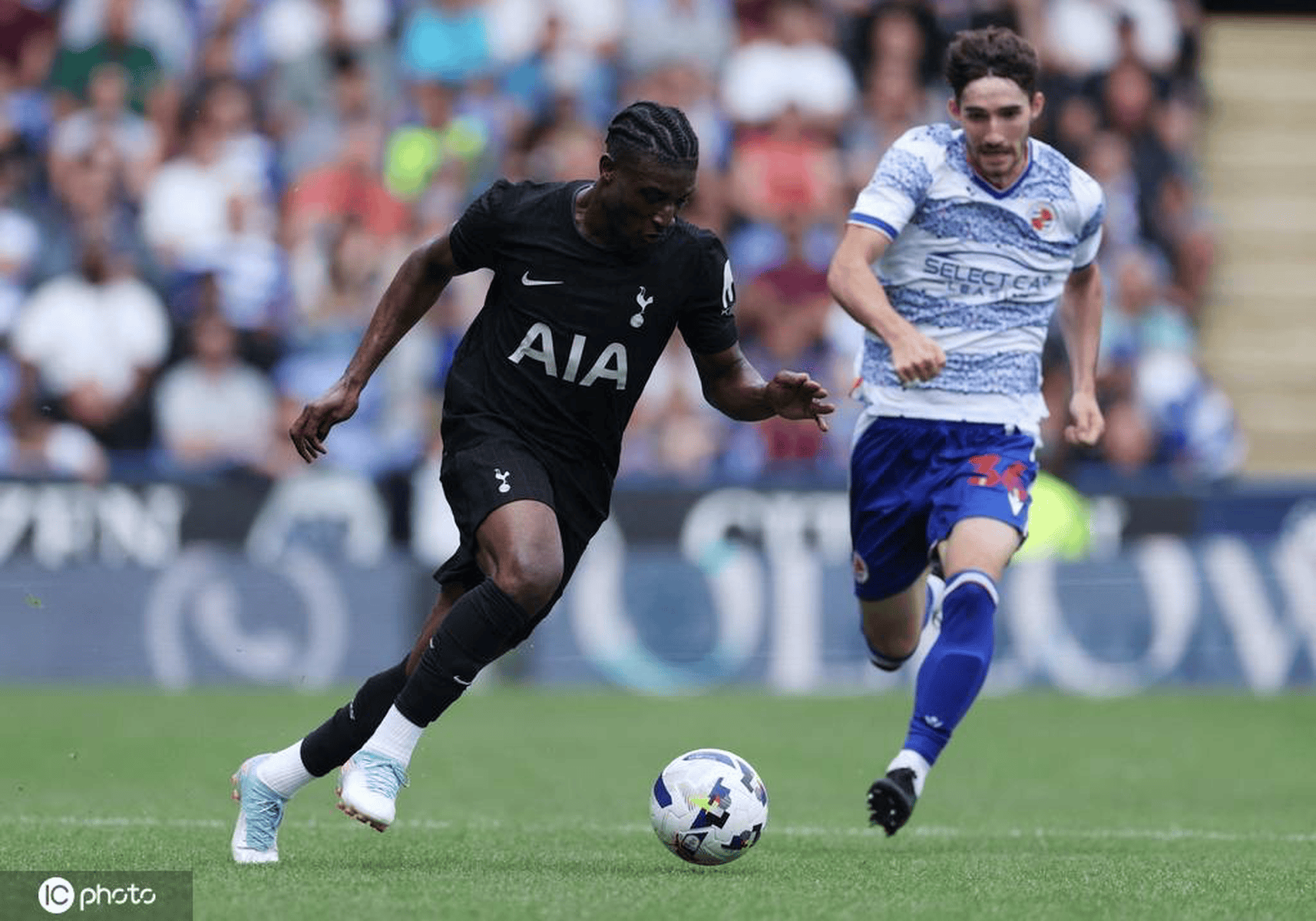 热刺新帅首秀对手(穆帅下课不冤!热刺新帅迎开门红 获近四轮首胜)