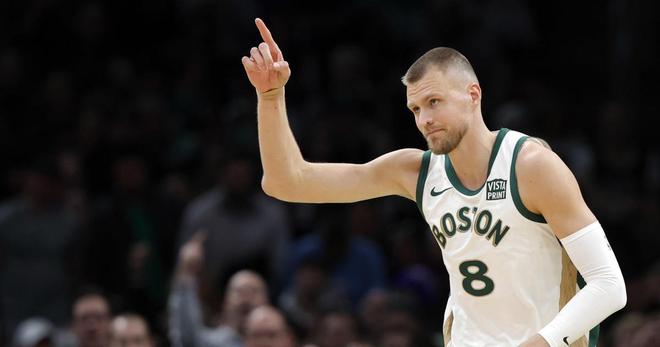 包含克里斯塔普斯·波尔津吉斯盖帽集锦的词条