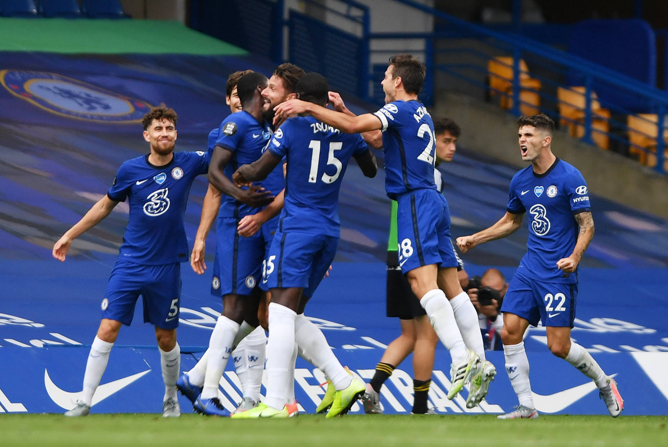 狼队vs曼城交锋(狼队对曼诚历史比分)