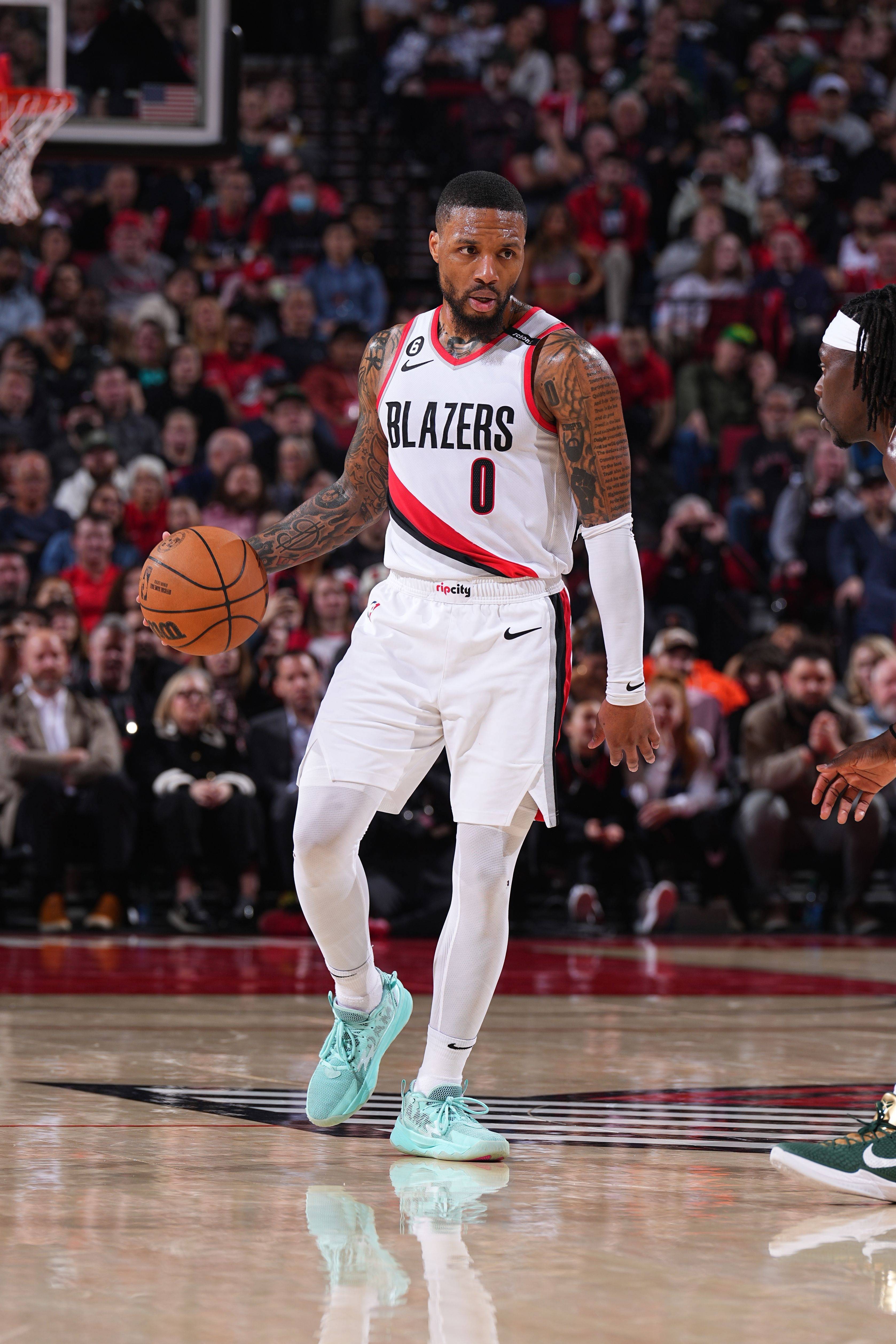 开拓者队利拉德去向(利拉德开拓者历史第一人)