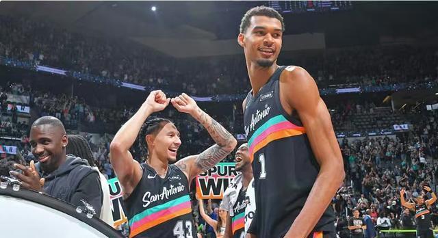 NBA直播弹幕(nba直播 说球)