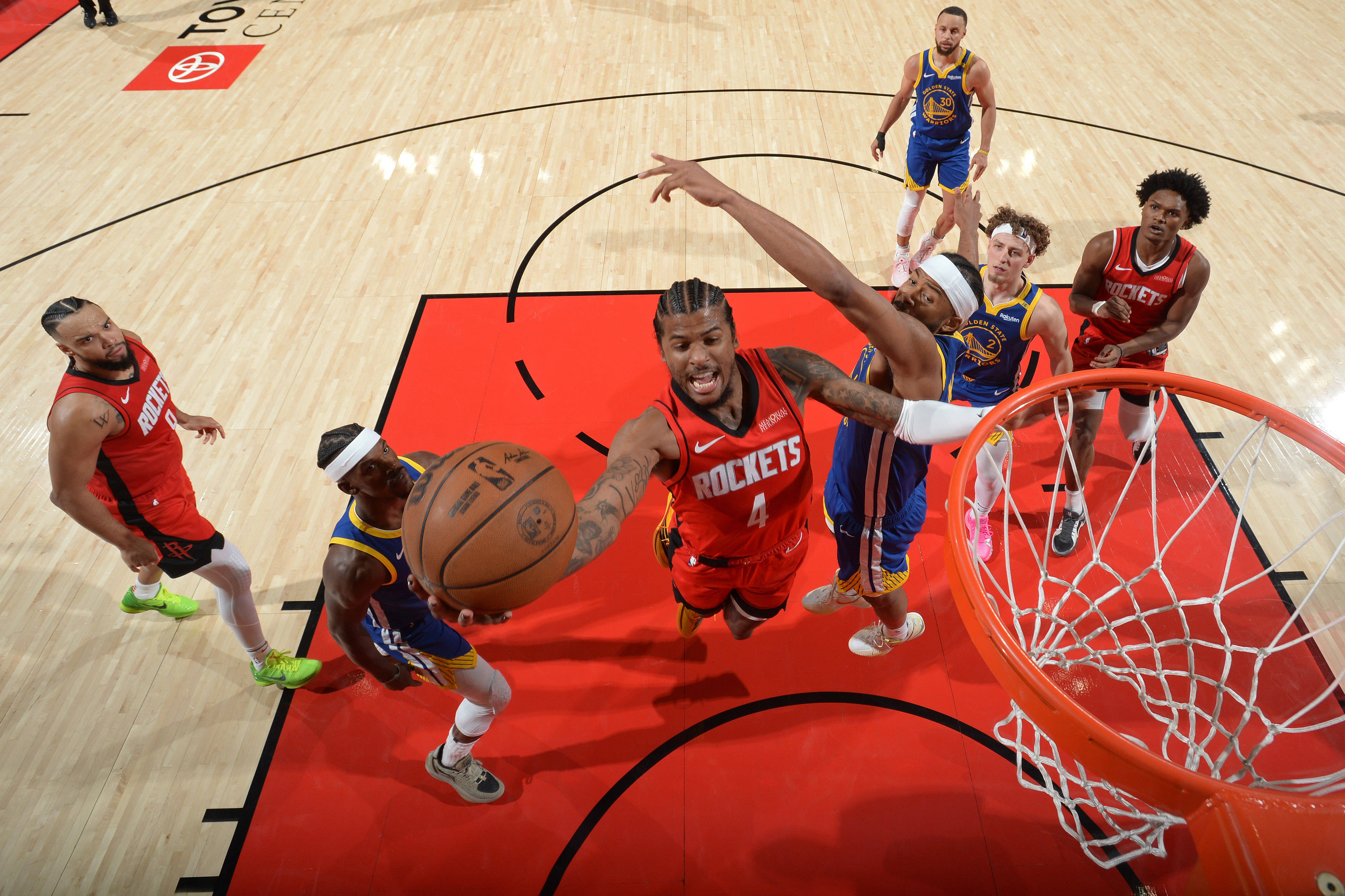 NBA季后赛(nba季后赛什么时候开始比赛)